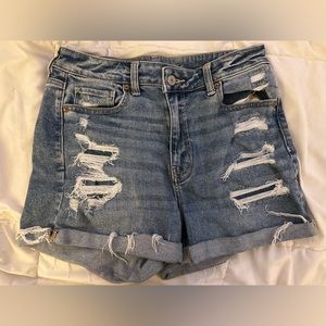 AE mom shorts